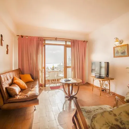 Seaview 1 Bed Lejlighed *